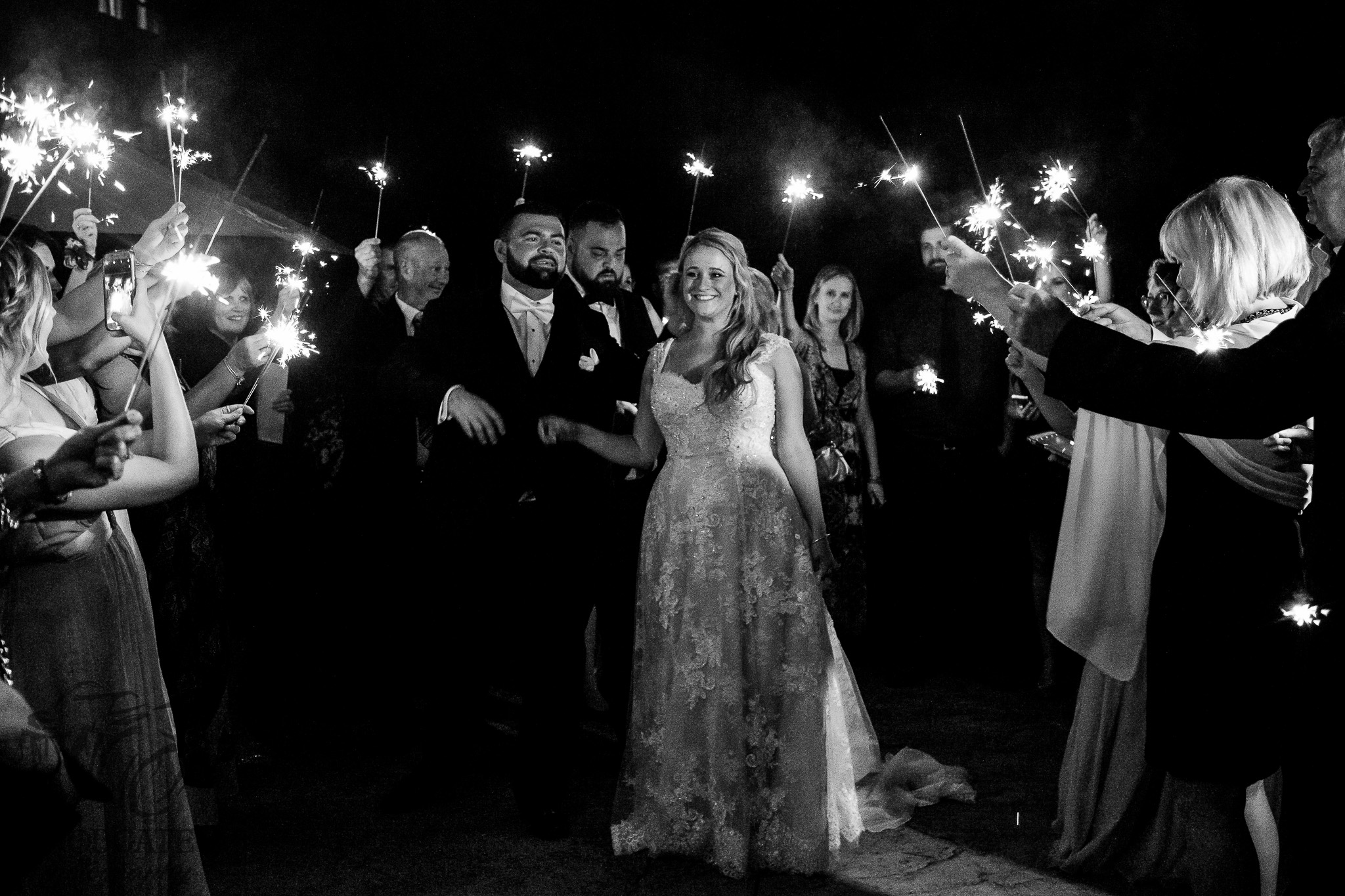 elm hurst wedding, elm hurst innn wedding, elm hurst inn wedding photography, elm hurst wedding photos, blush wedding photography, spring wedding, wedding photographer ontario, wedding photographeringersoll ontario, wedding photographer london ontario