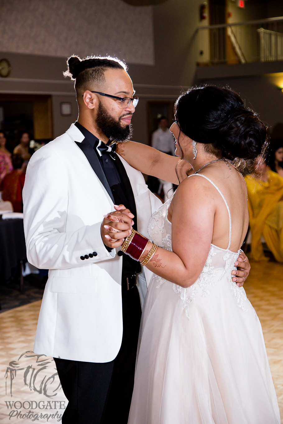 reception first dance wedding photo ontario