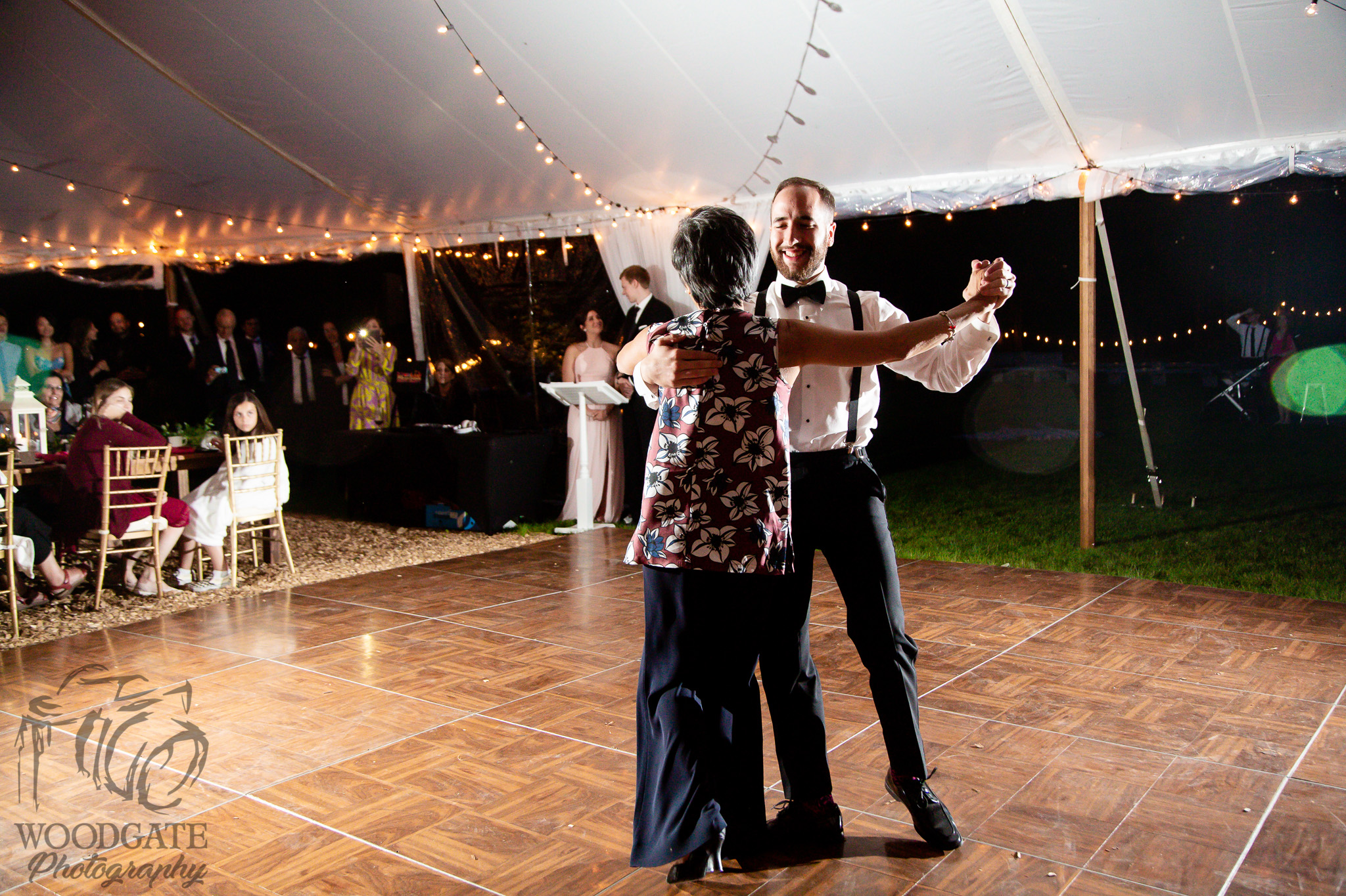 The Clearing Wedding Photography first dance