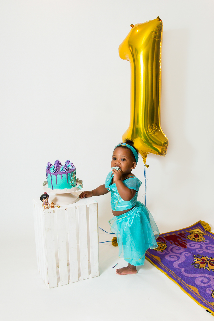 Best Cake Smash Photography London Ontario