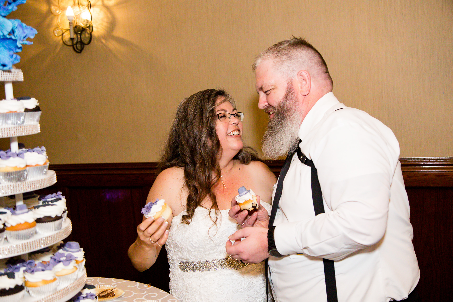 Lamplighter Inn Wedding Photographer