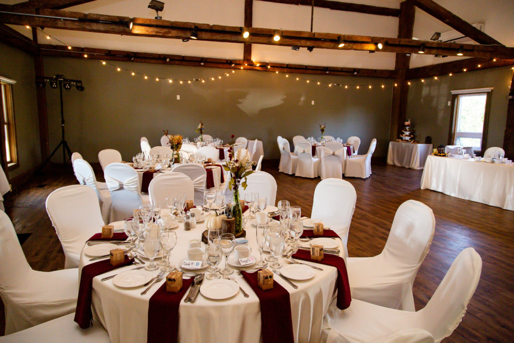 table set up carriage house Elm Hurst wedding photography by london ontario photographer Woodgate Photography