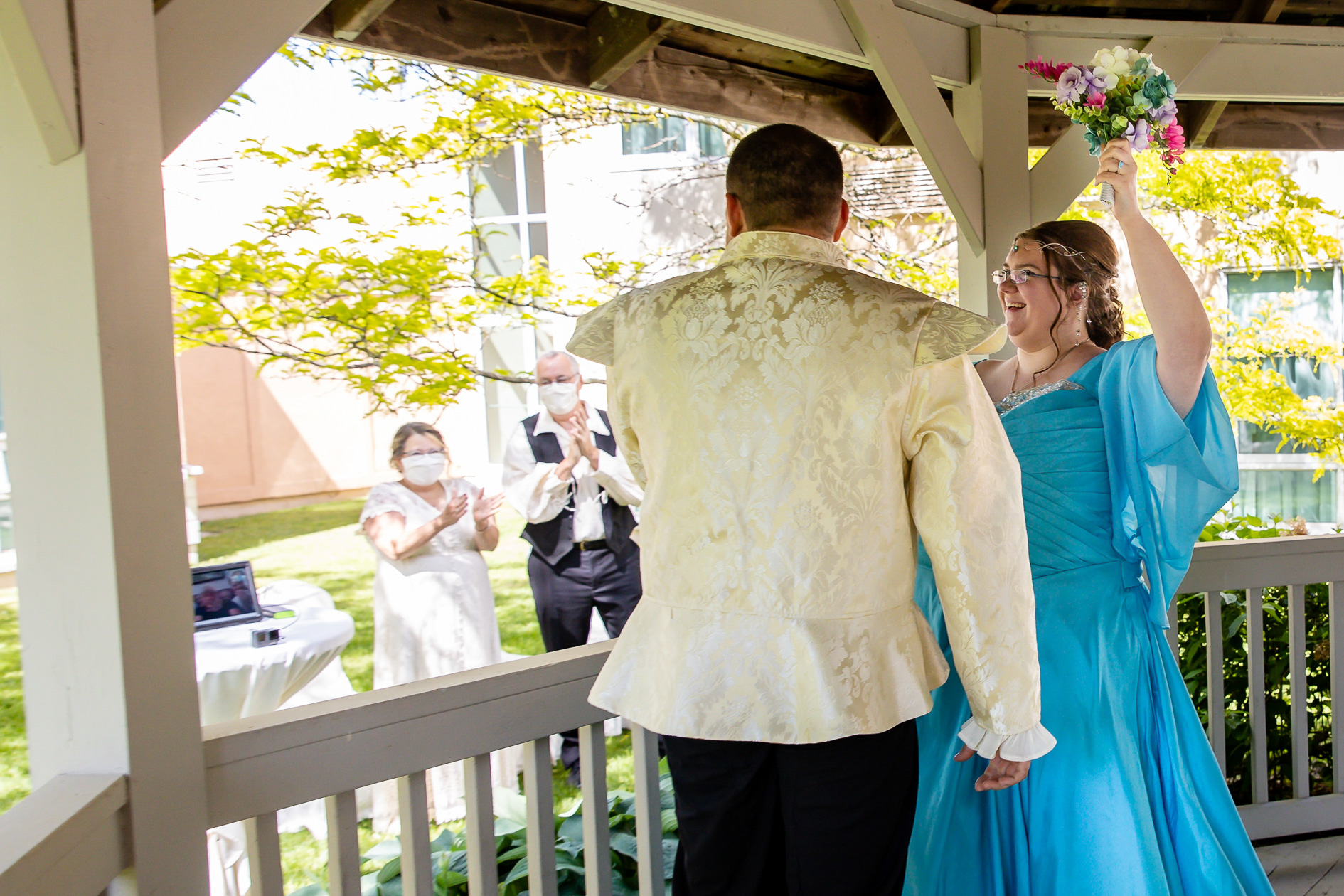 ceremony at Fourt Points wedding photography London ontario