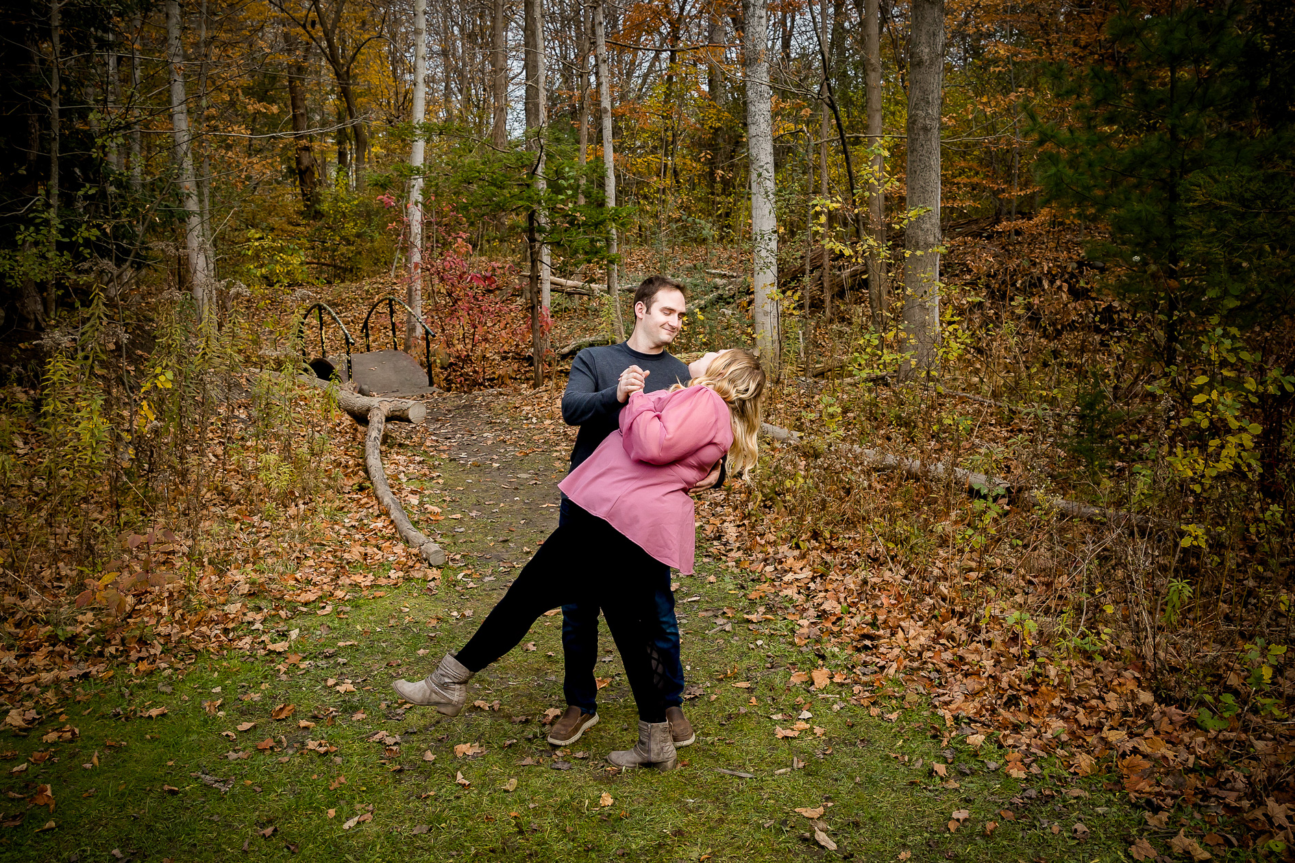 Fall engagement session with pregnancy announcement!