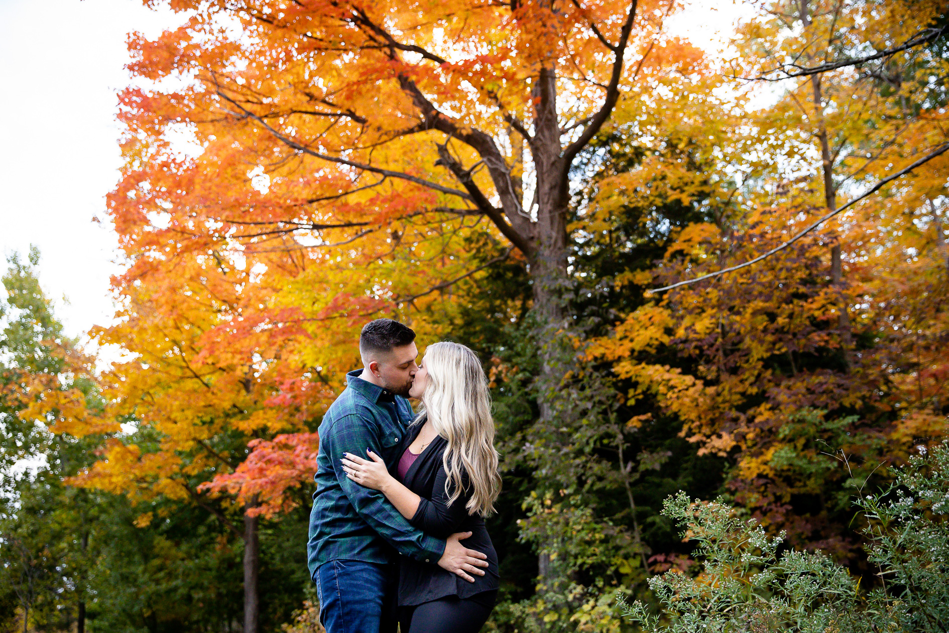 Fall engagement photographer Wonderland Gardens