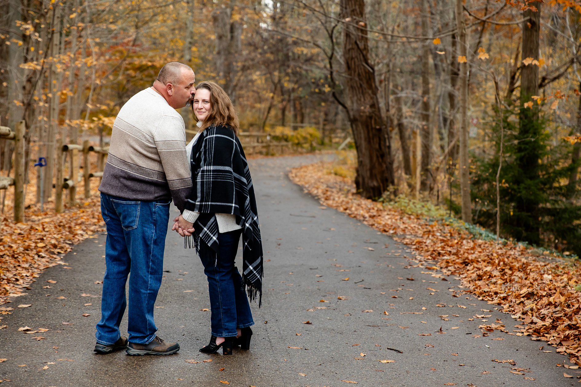 Fall Wonderland Gardens Engagement Photos