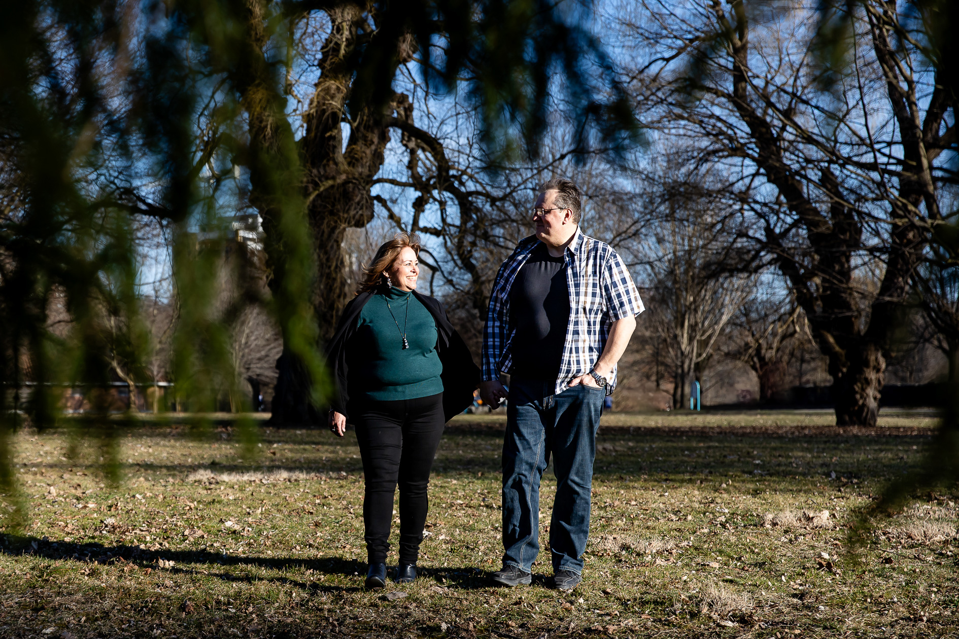 Winter engagement session at Gibbons Park