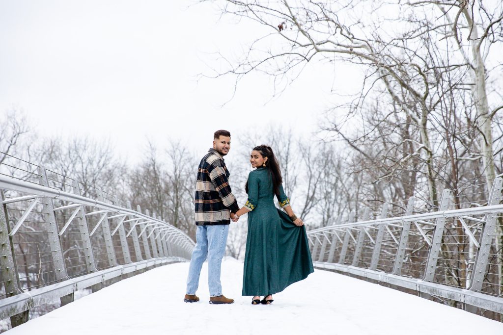 Winter Engagement at Gibbons Park