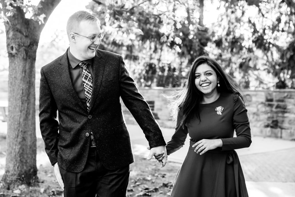 Engagement session Ivey Park candid