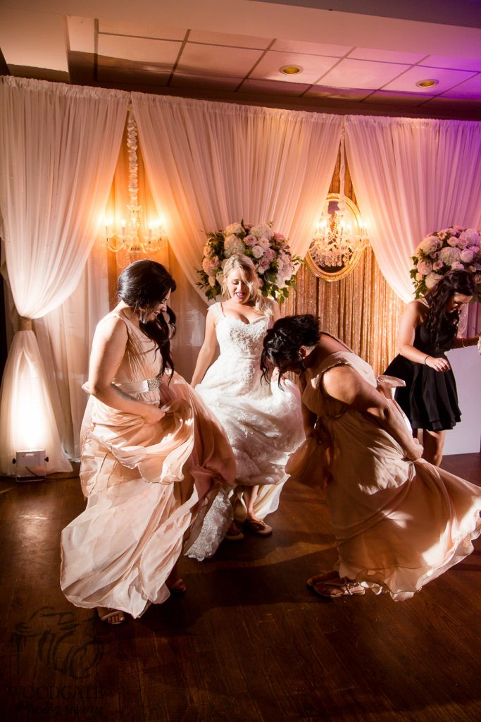 elm hurst wedding, elm hurst innn wedding, elm hurst inn wedding photography, elm hurst wedding photos, blush wedding photography, spring wedding, wedding photographer ontario, wedding photographeringersoll ontario, wedding photographer london ontario