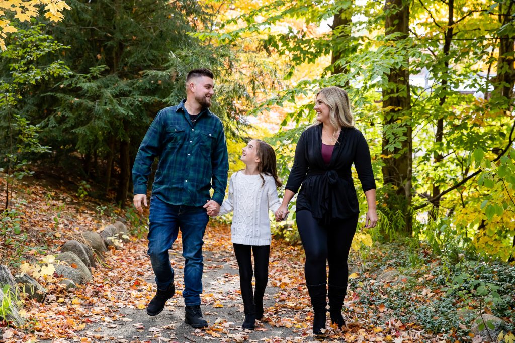 Fall engagement photographer Wonderland Gardens