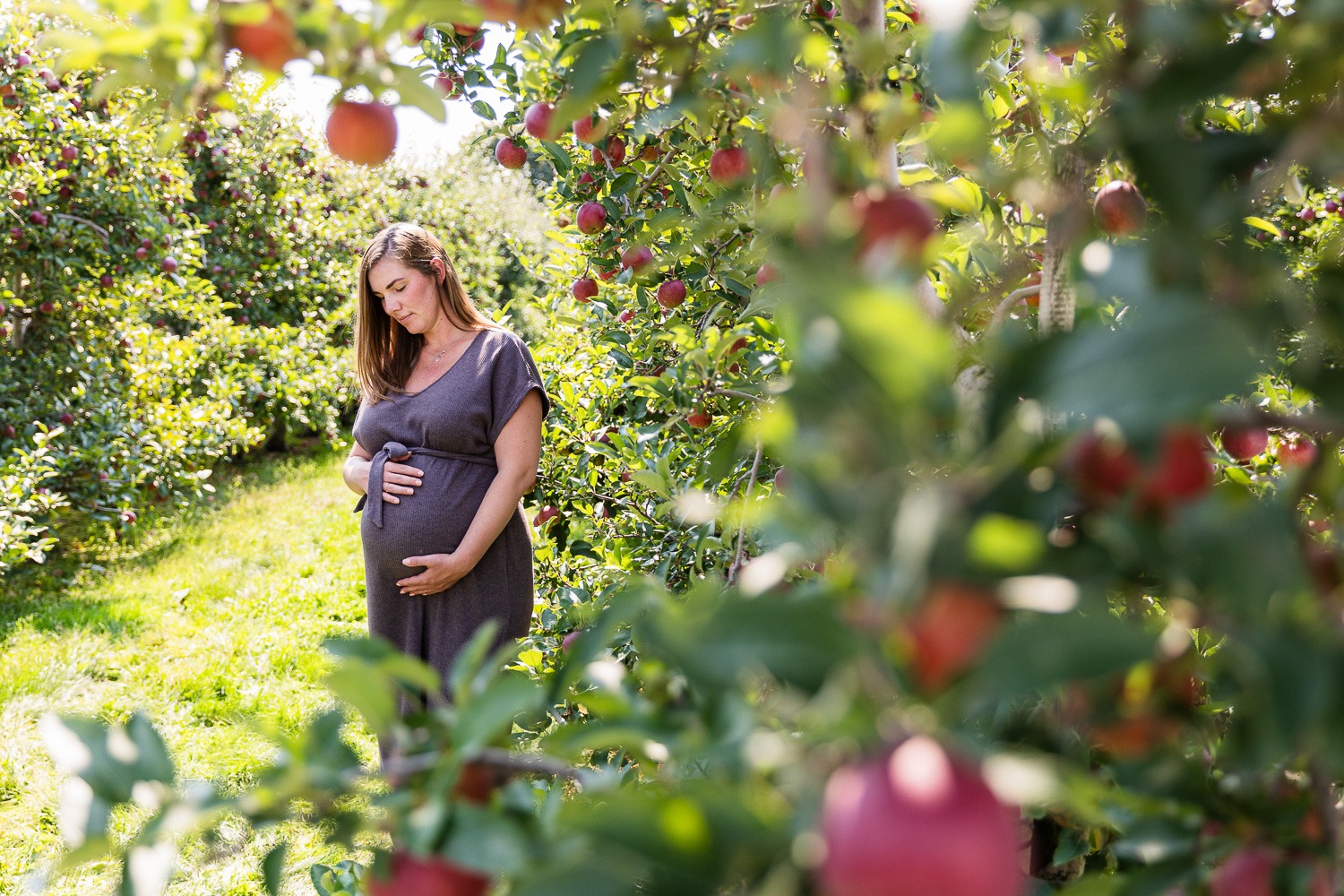Pregnancy photographer London Ontario