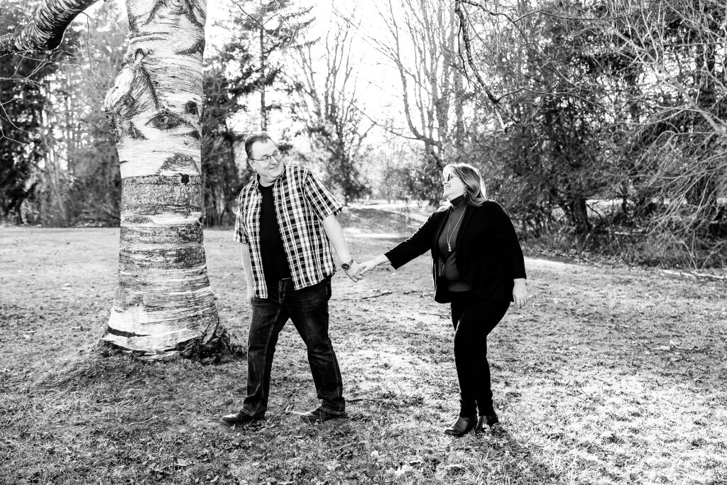 Winter engagement session at Gibbons Park
